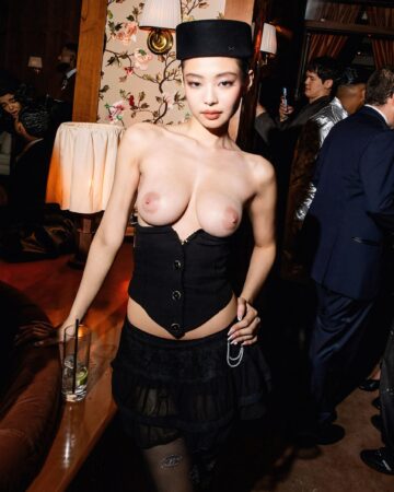 Jennie nude fake